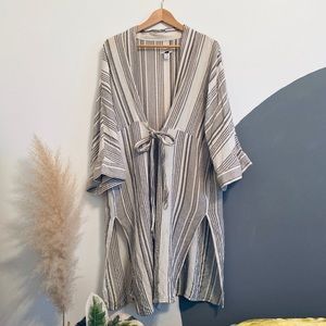 Universal Thread Long Kimono Robe/Shawl